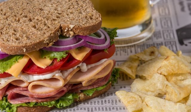 Geniet van een heerlijke lunch bezorgd aan huis